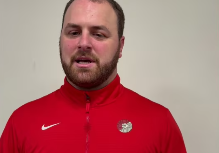 开云体育-混音主教练:杨瀚森篮板比以前更好了 英语也比夏联时进步了很多